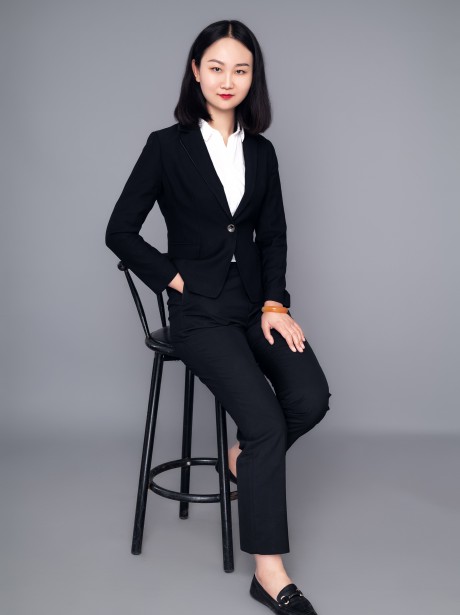 张惠珍律师，女，甘肃赛莱律师事务所专职律师。
